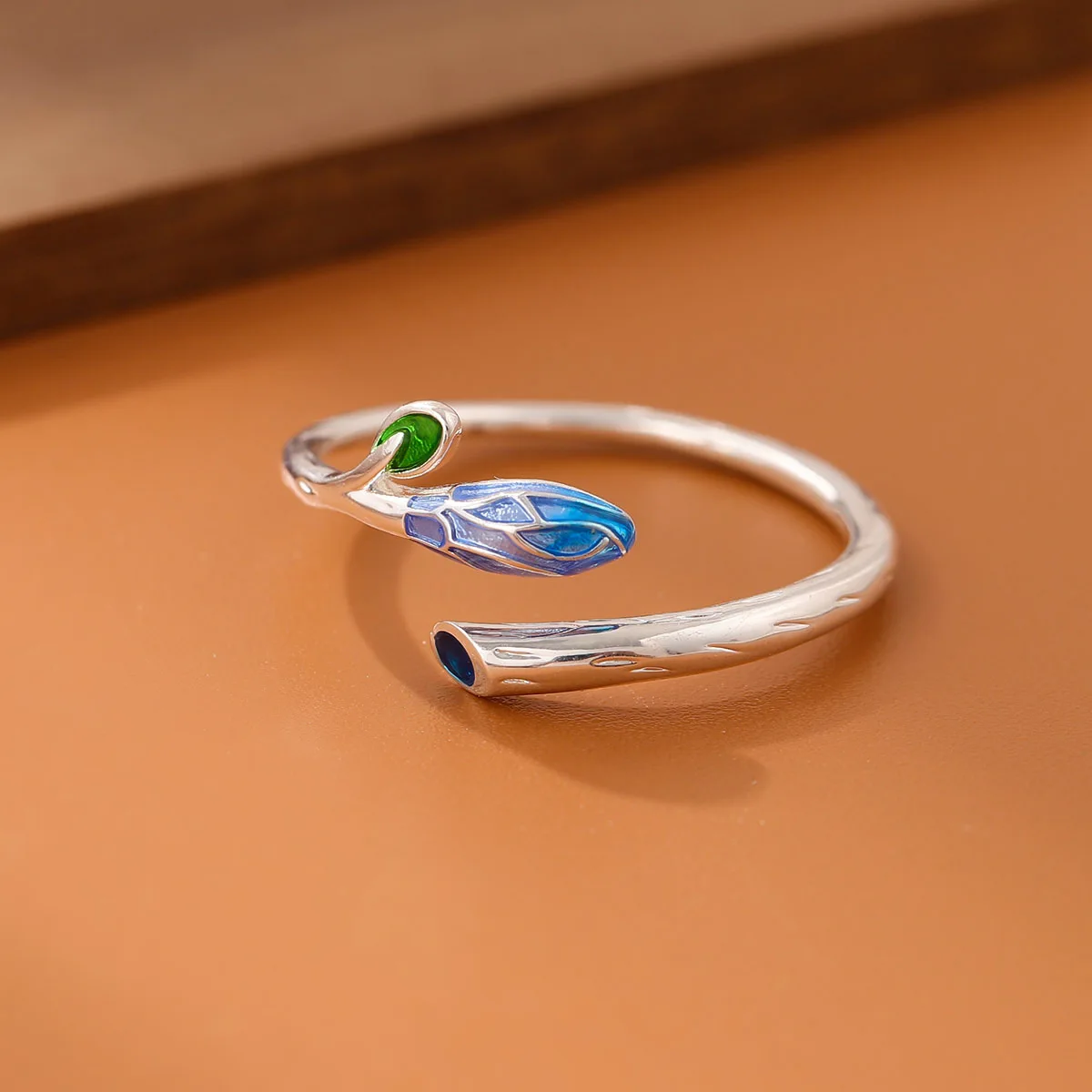 

Новый креативный перегородчатый цветок, простая лесная эпоксидная смола, ювелирные изделия из стерлингового серебра 925 пробы, бутон, лист, изысканные открывающиеся кольца R341