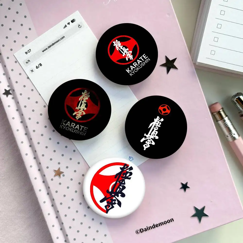 Kyokushin Karate Round Badge Creative Brooch Clothing Backpack Accessories Lapel Pin - view 3