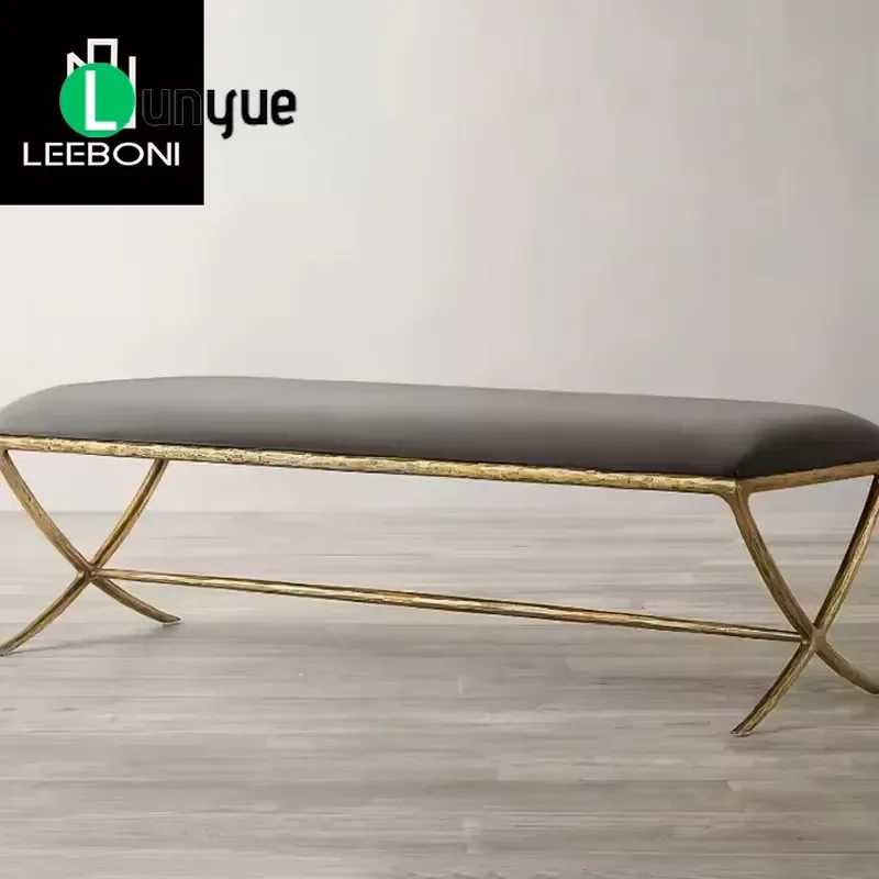 Italian Design Velvet Ottoman Luxury Modern Footstool Bench for Bedroom Furniture Soft Upholstered Seating Elegant Home Decor
