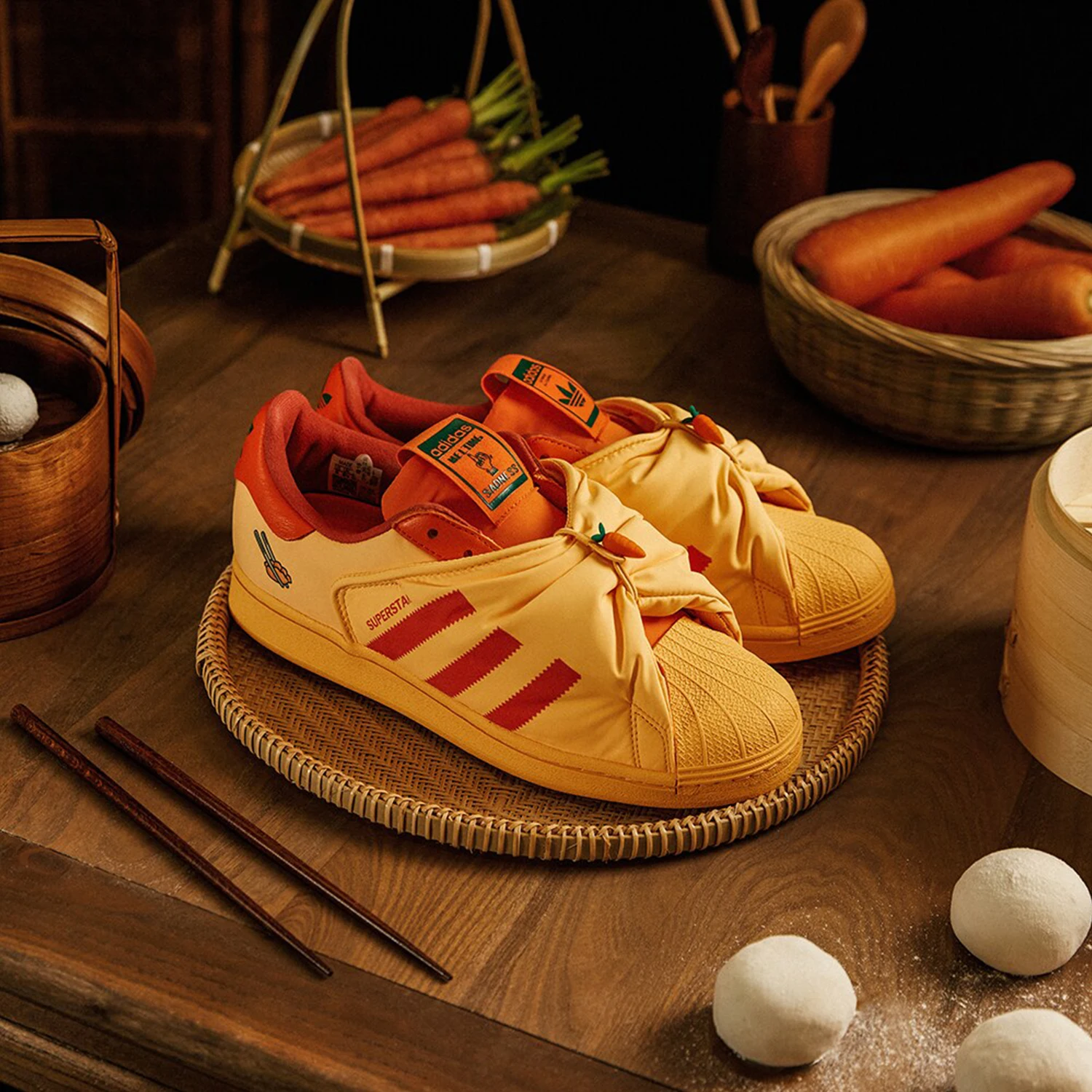 حذاء Adidas الأصلي SUPERSTAR ذو العلامة التجارية Rabbit Year للرجال والنساء بمقدمة صدفية ID9475