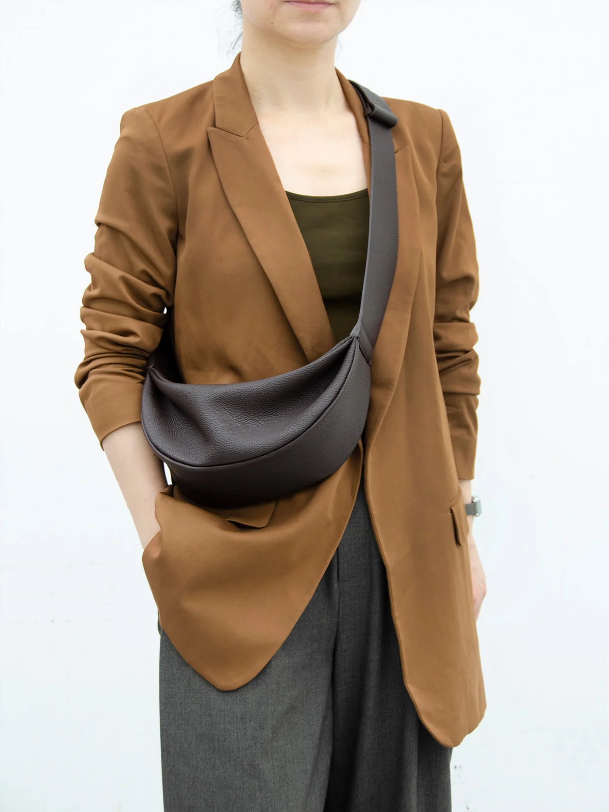 Donna-in First Layer Cow Leather Hobo Sling Bag Genuine Calfskin Shoulder Chest Bag For Women Full Grained Casual Crossbody