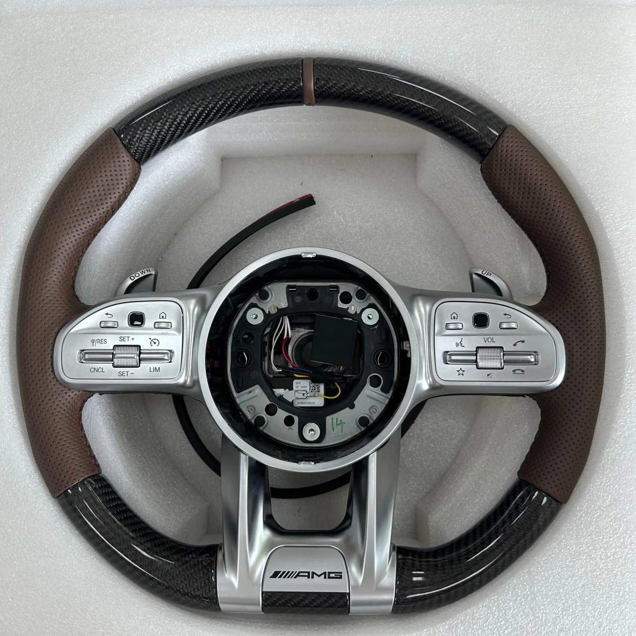 

Подходит для Benz C-Class E Class a CLA GLC GLB GLA AMG, модификация автомобиля из углеродного волокна, рулевое колесо