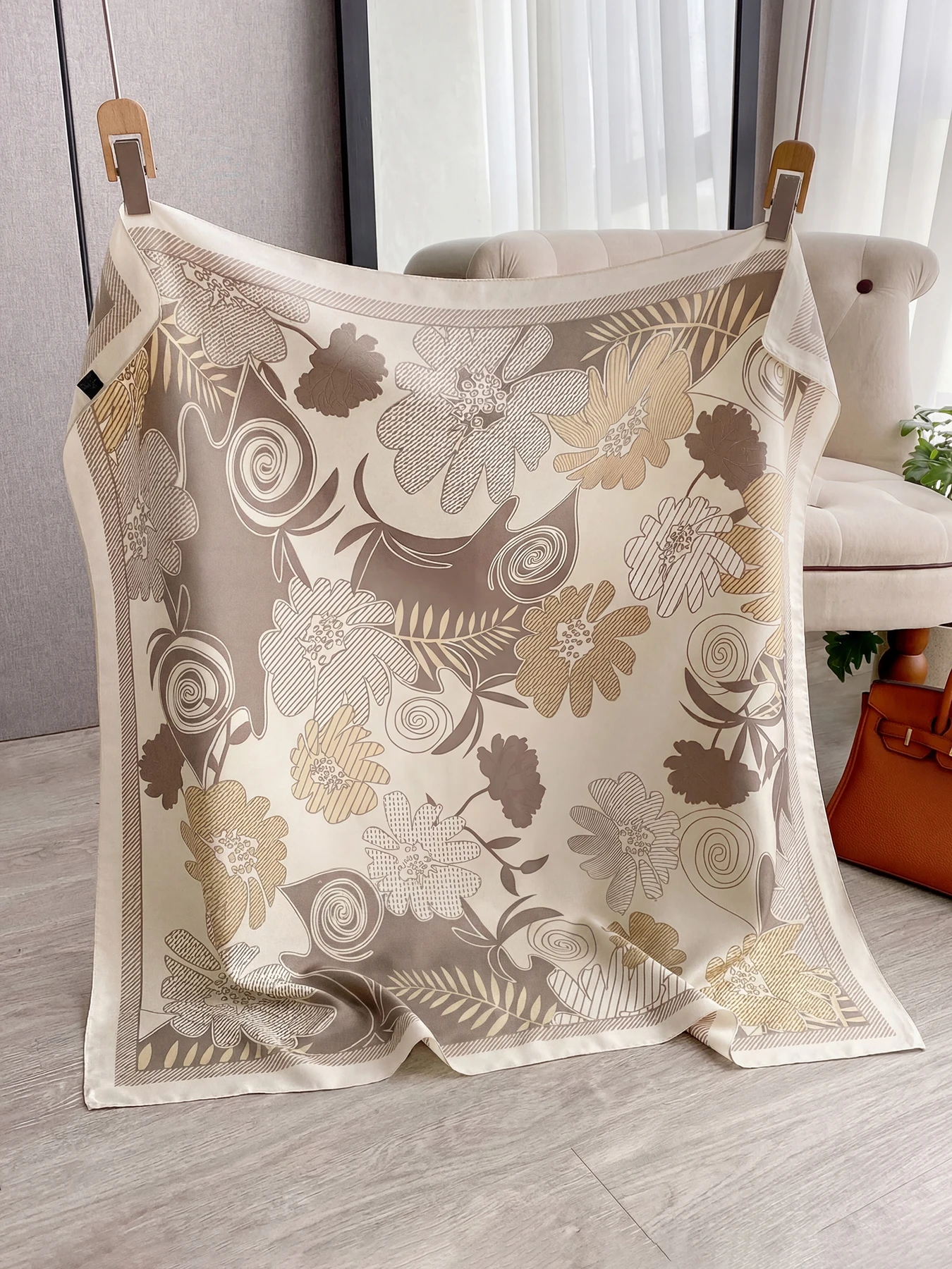 Luxusmarken Quadratischer Schal Design-Tuch 90cm Bedruckter Twill-Seidenschal Damen Hijab Weibliches Foulard Stirnband Bandana – Detail 2