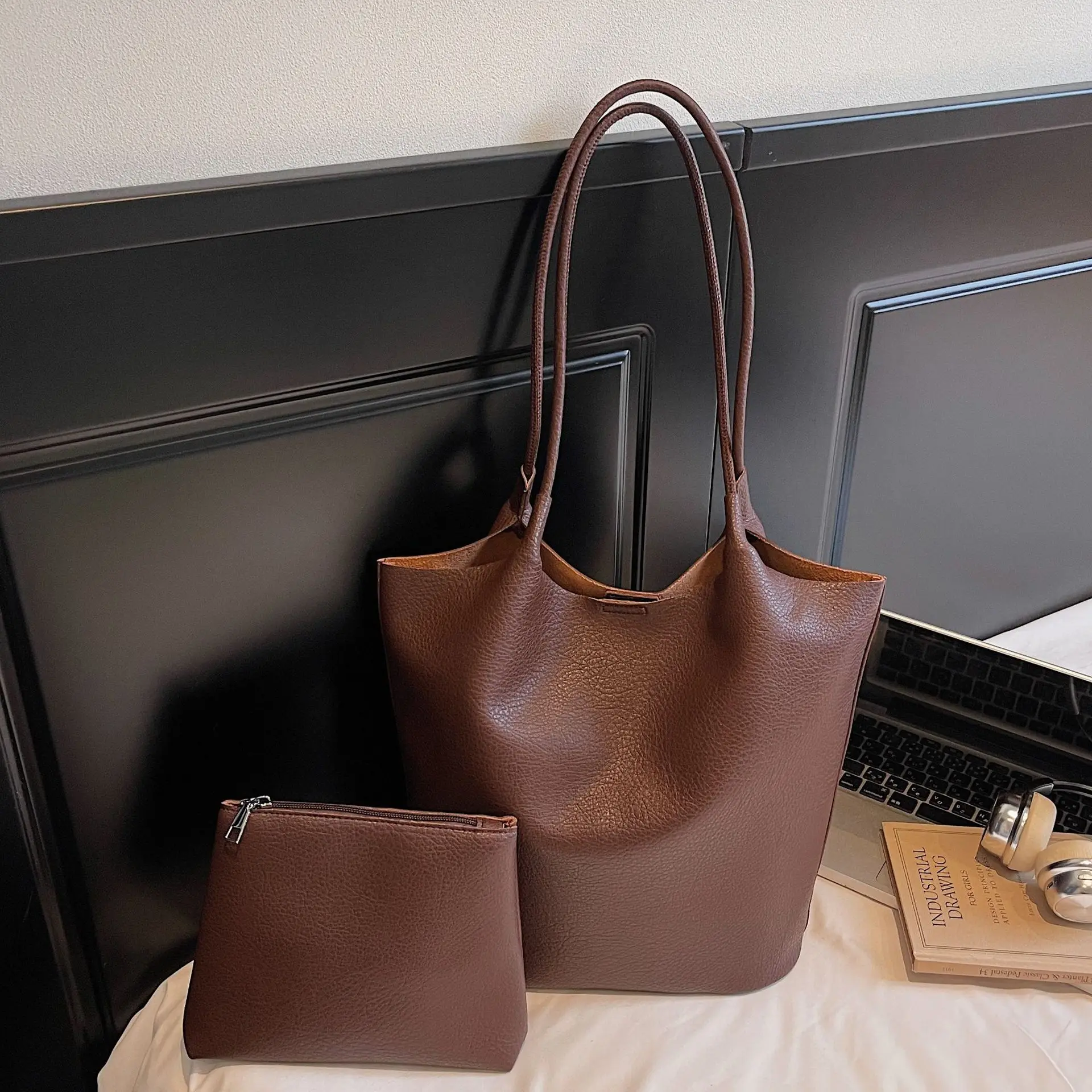 

Large Capacity Vintage Commute Women Composite Bag 2025 New PU Leather Soft Versatile Shoulder Tote Bags