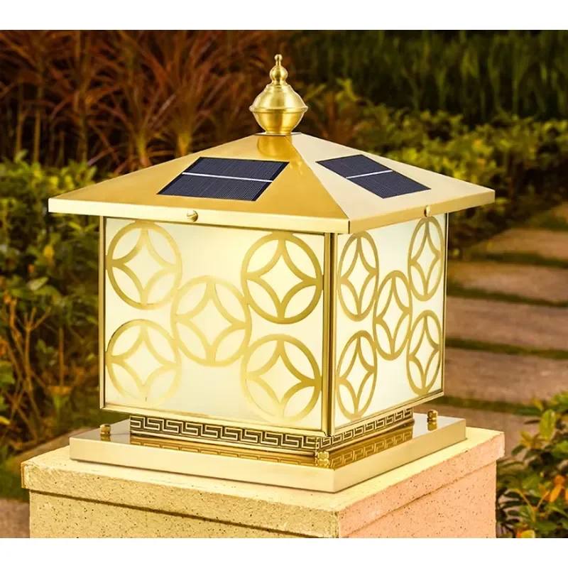 Modern Solar Powered LED Gate Pillar Light for Garden Waterproof Outdoor Yard Fence with Copper Body IP65 Rating