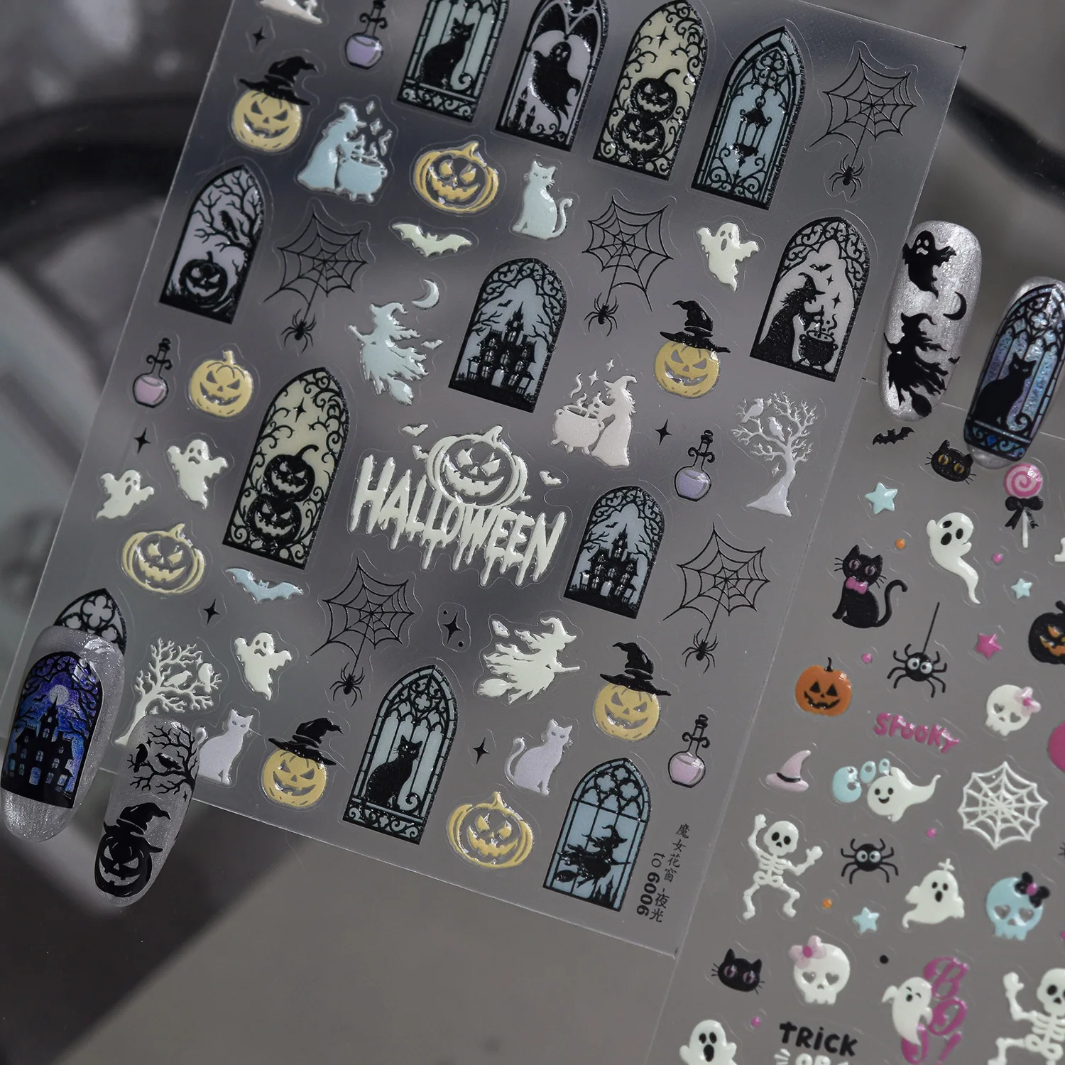 Glow In Dark Halloween Stained Window Black Cat Ghost Ancient Castle Spider Web Bat Pumpkin Head Withered Tree 5D Nail Stickers