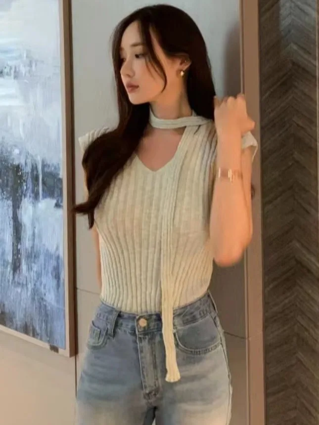 

Women's Chic V-Ne ort Sve Knitted Top Slimming Fit Summer New Sle Faionable Casual Wear Pure Desire Upperwear