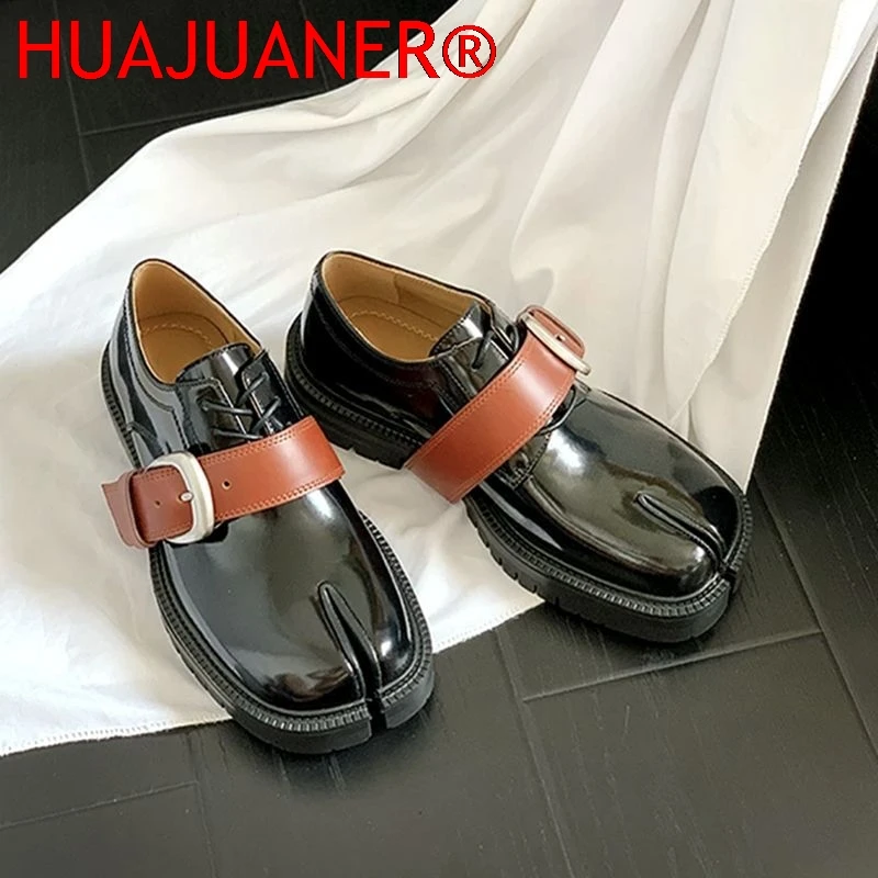 Tabi Soes for Women Genuine Leather Detachable Belt Buckle Niche Design Sense Split Toe Shoes Shiny Surface Low Top Loafers