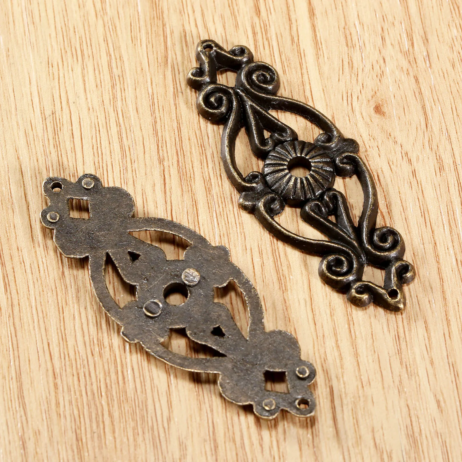 20pcs Vintage Decorative Iron Corner Cover Protectors +40pcs Nail Floral Style Strip Corner Bracket Guard for Wooden Jewelry Box