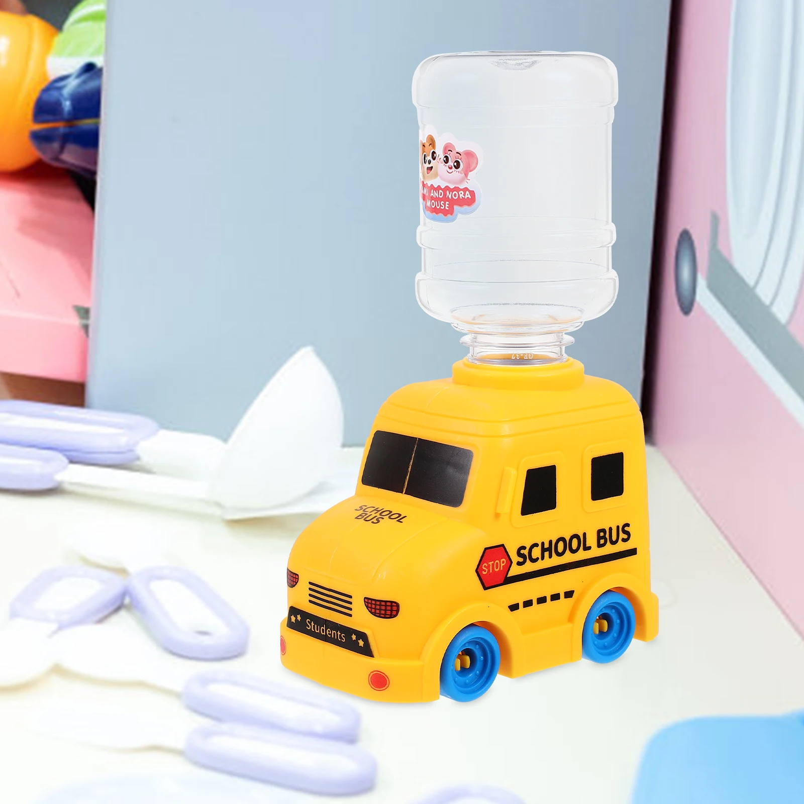 

1pc Mini Water Dispenser School Bus Design Kids Pretend Play Kitchen Appliance Simulated Drinking Fountain Educational For