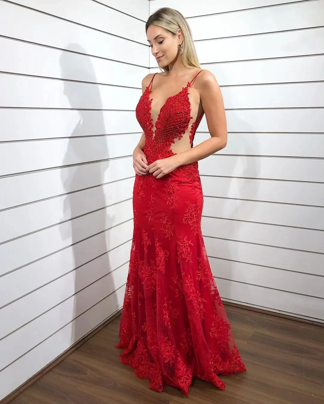 Happy Dress Spaghetti Straps Formal Dress Beads Lace Appliques Prom Evening Dress Red Mermaid Weeding Party Dress Bridal Dress