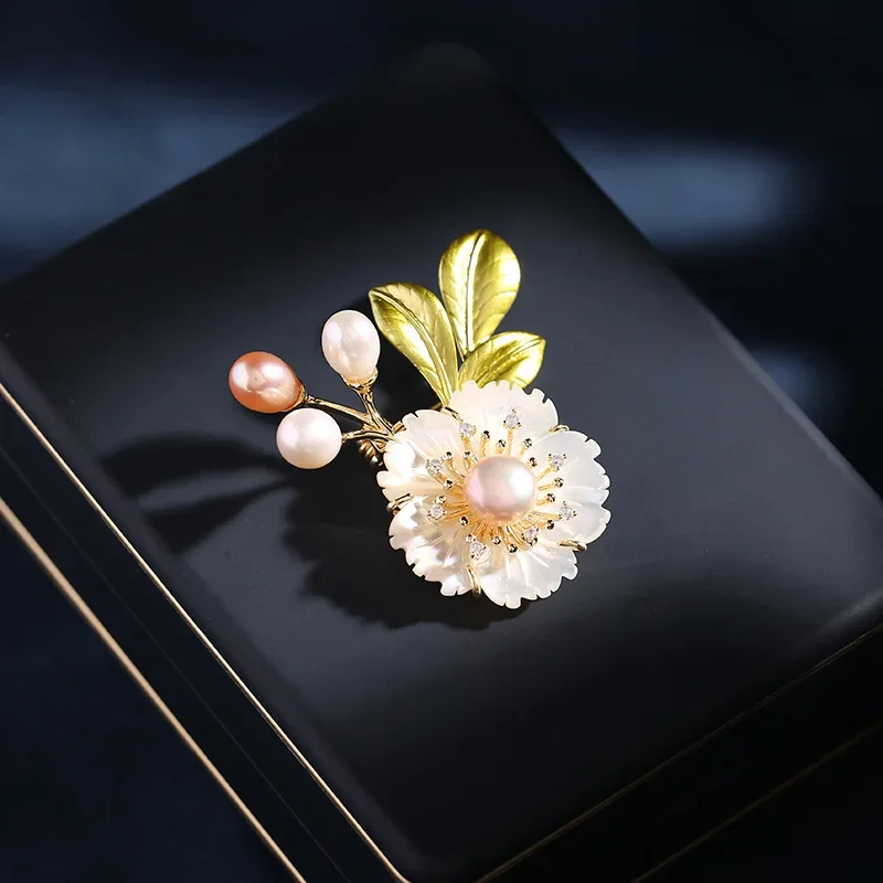 Cheongsam, accessori per abiti da sera, spille cardigan da donna, bottoni sciarpa di seta, spille floreali naturali in madreperla9521