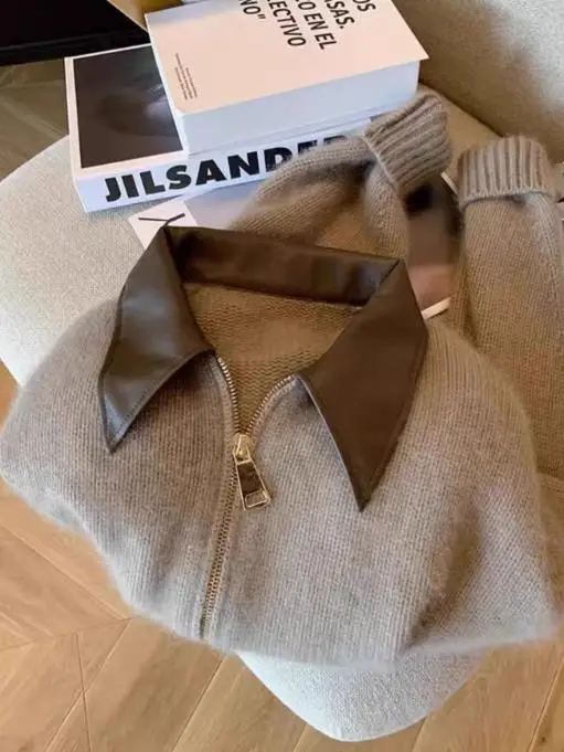 

2025 Autumn and Winter New Fashionable Collar Leather Splicing Zipper Slim Short Women's Solid Color Knitted Sweater Coat