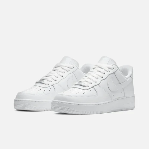 Nike Air Force 1, Leder, klassischer Retro-Stil, langlebige Low-Top-Sneaker für Damen in reinem Weiß, DD8959-100, rutschfeste Freizeitschuhe