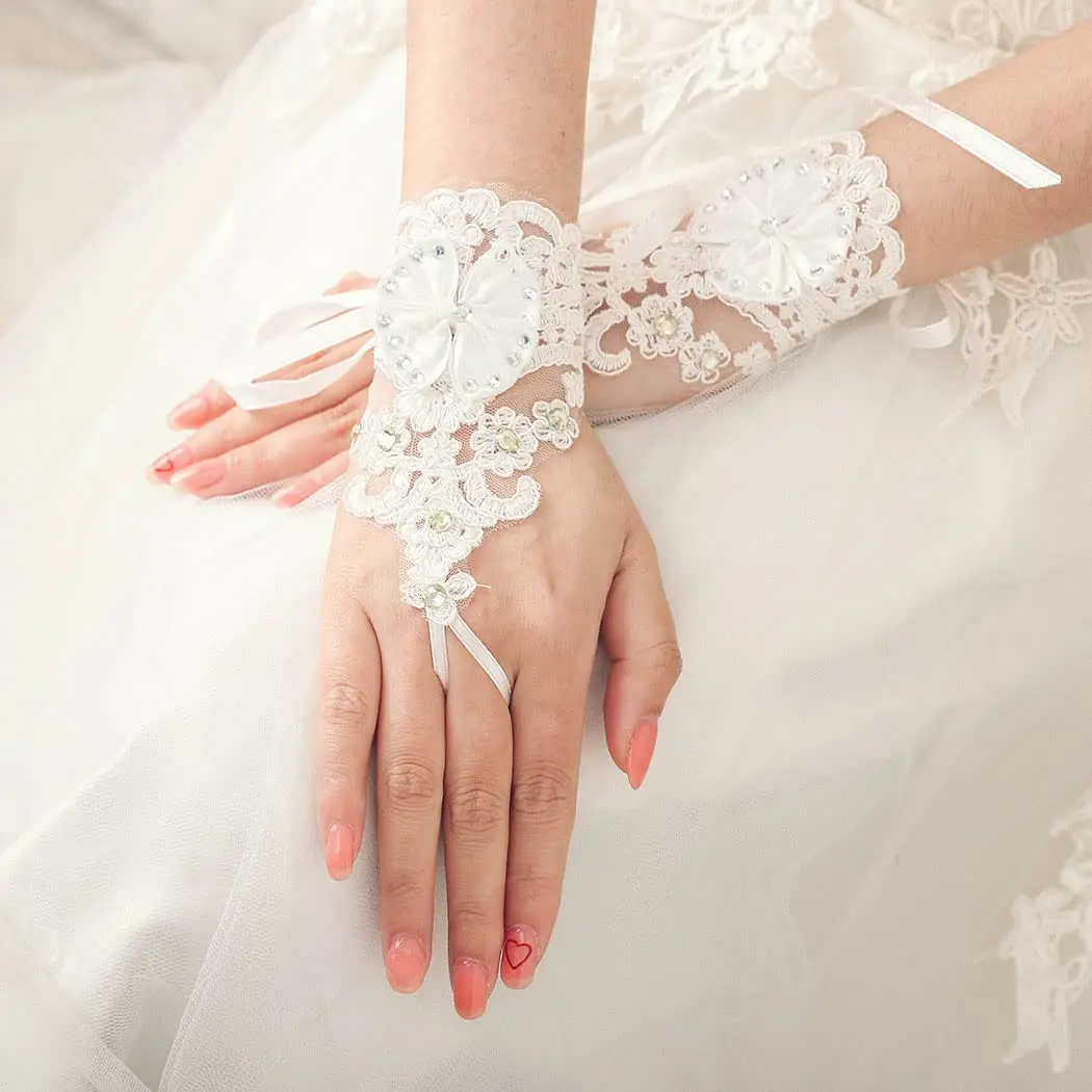 Women\'s Wedding Gloves Fingerless Lace Glove Bridal White Bow Gloves Short Party Prom Costume Glove Accessories For Women