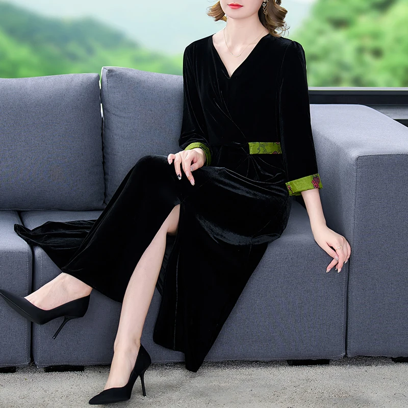 

ZUOMAN Women 5XL Velvet V-Neck Long Sleeve Midi Dress Autumn Elegant Dress 2024 Black Korean Luxury Party Vintage Robe Dress