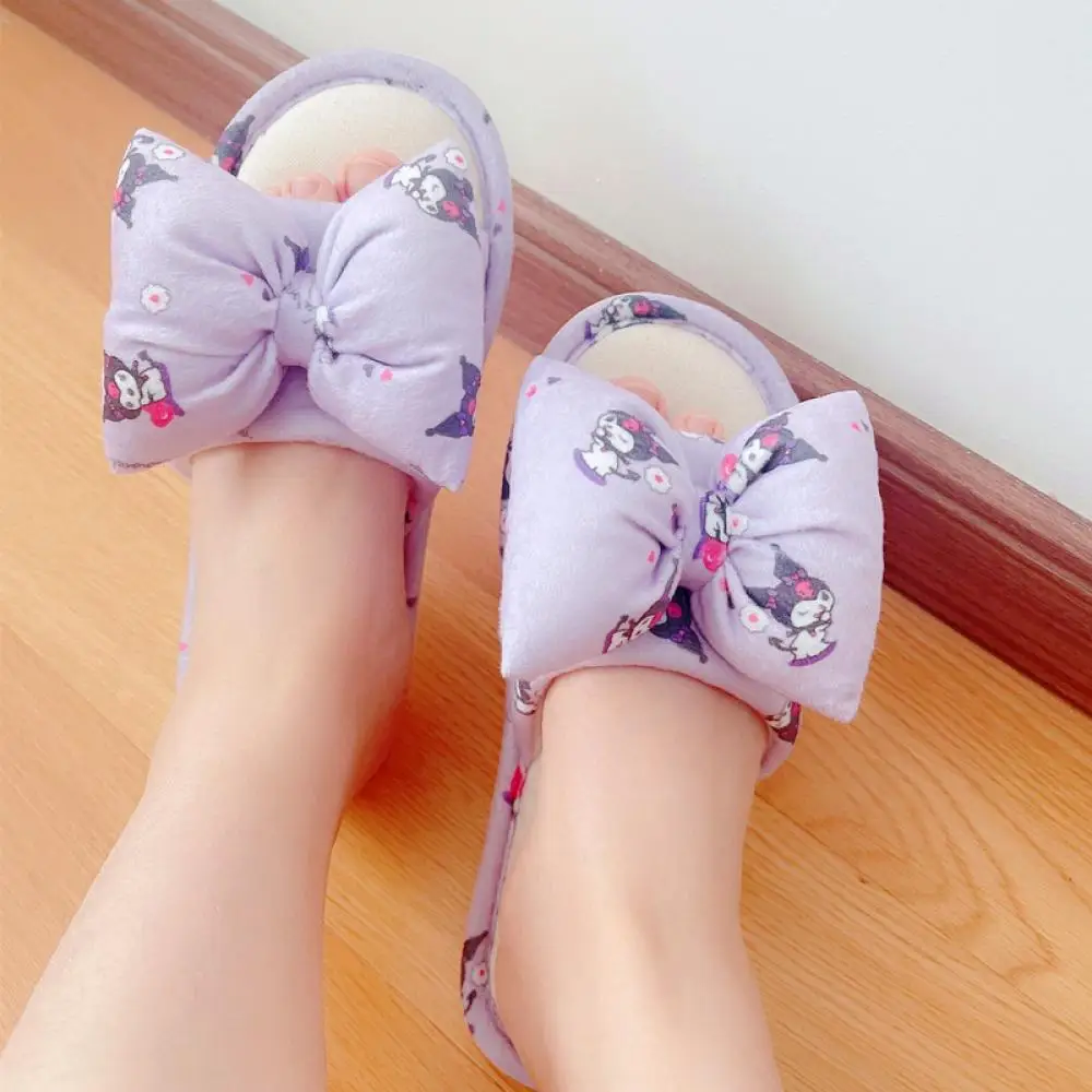 

Милые домашние тапочки Kuromi, тканевые тапочки для девочек Sanrio Hello Kitty Cinnamoroll, милая летняя женская нескользящая домашняя обувь с героями мультфильмов