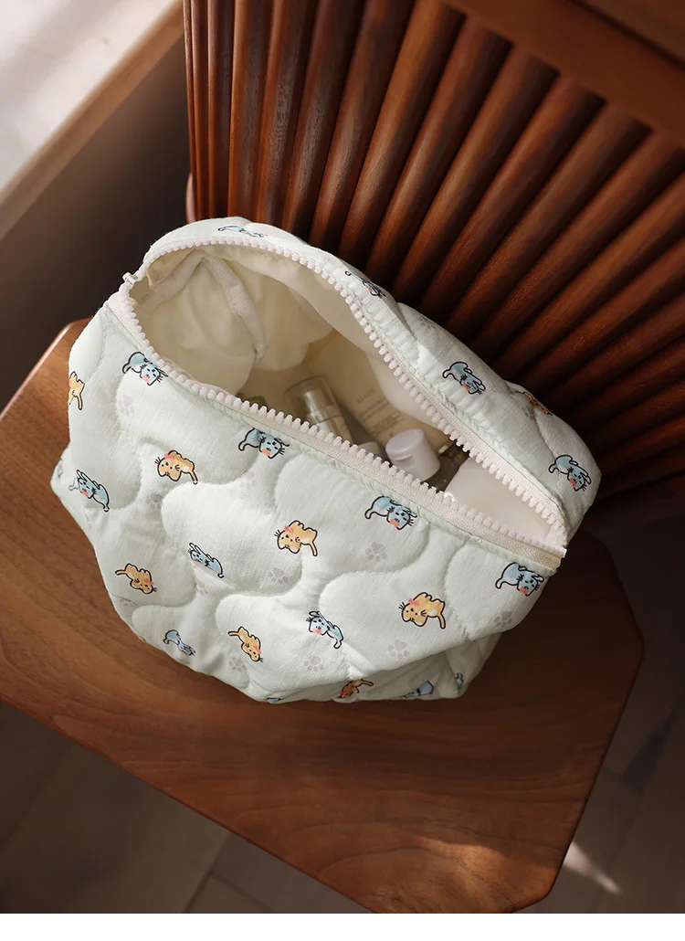 Niedliche bedruckte Katzen-Aufbewahrungstasche, Kosmetiktasche, Damenbinden- und Hygieneartikel-Tasche, tragbare kleine Make-up-Tasche für Mädchen – Detail 4