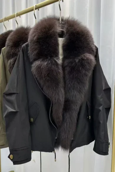 

White Duck down Puffer Coat Fashion Loose Fit Detachable Fox Fur Collar Street Winter New Women's Short Parka Jacket