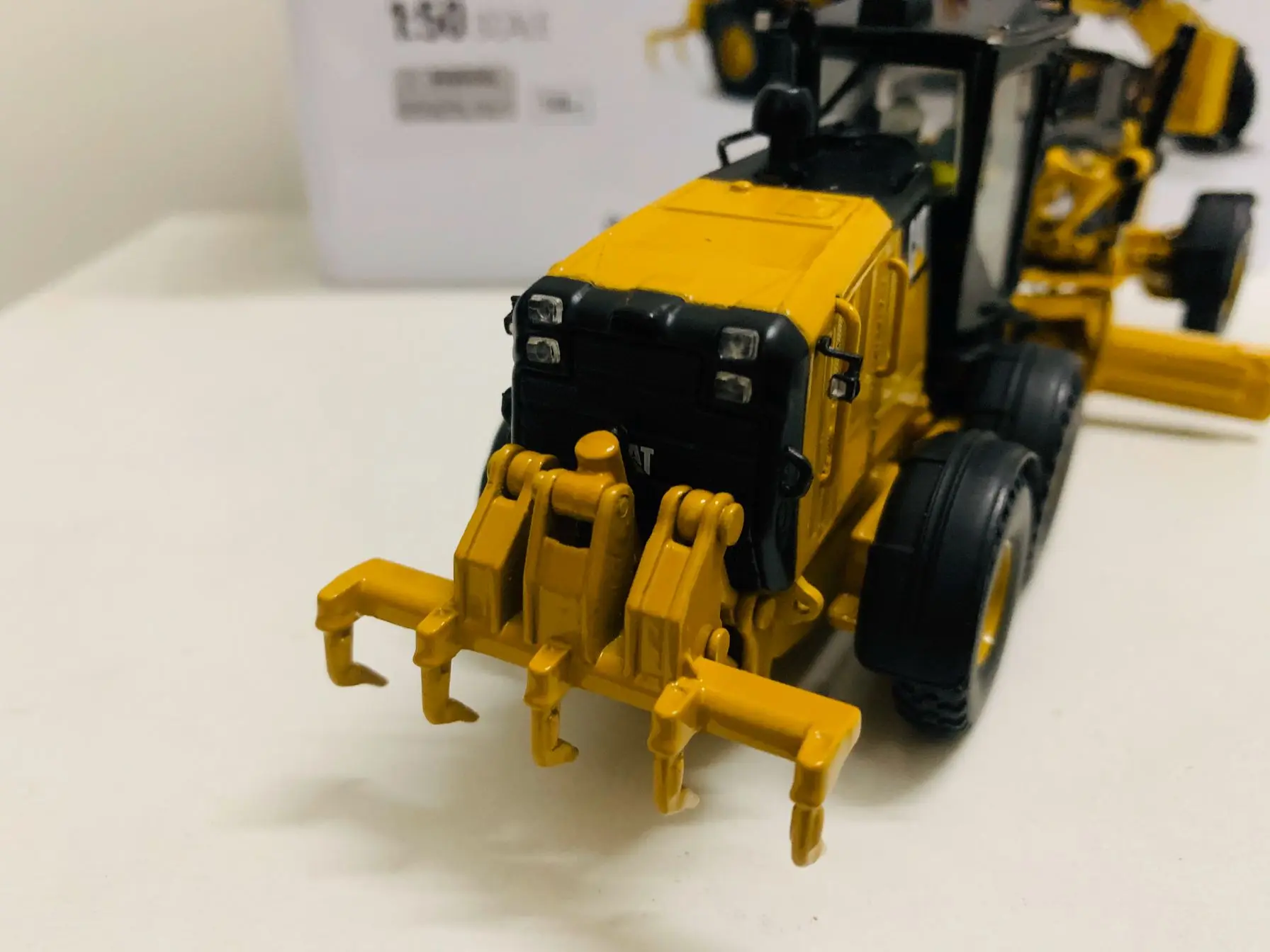 DM 12M3 Motor Grader 1:50 Scale Metal By DieCast Masters 85519 Collectible Model New in Box