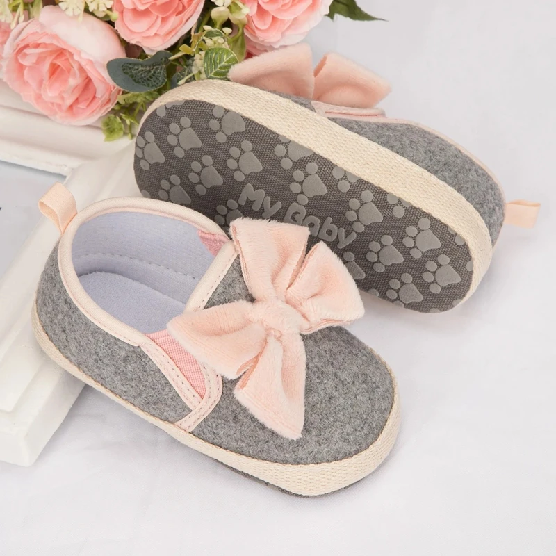 

2025 г., блестящая детская новая вечерняя обувь принцессы с бантом, нескользящая удобная повседневная детская обувь на хлопковой подошве для первых ходунков