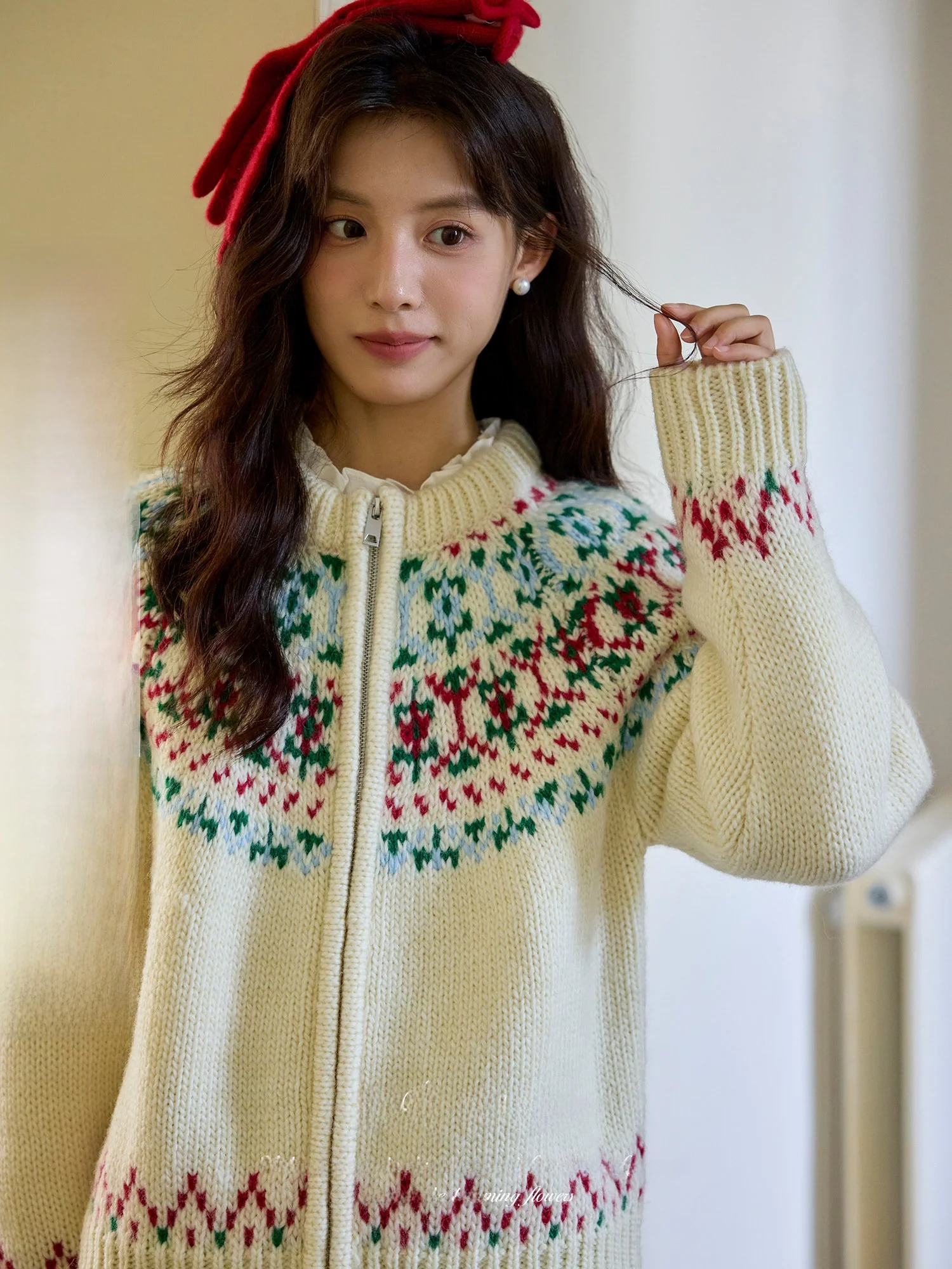 

ORWhite Nordic Retro Fair Isle Sle Women's Knitted Sweater Coat Handmade Embroidery Thiened round Ne Winter Faion