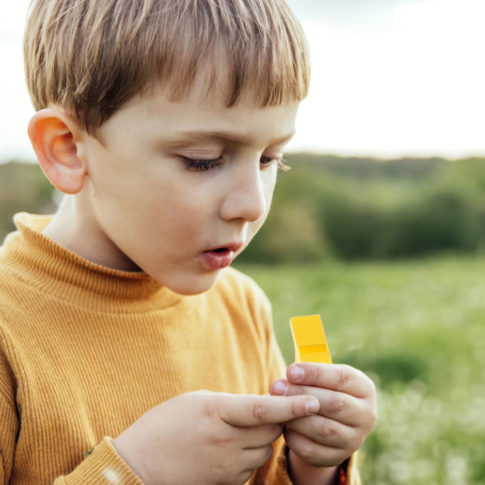 24-częściowy przenośny gwizdek z wisiorkiem dla dzieci Wielofunkcyjne plastikowe dopingowanie ze smyczą