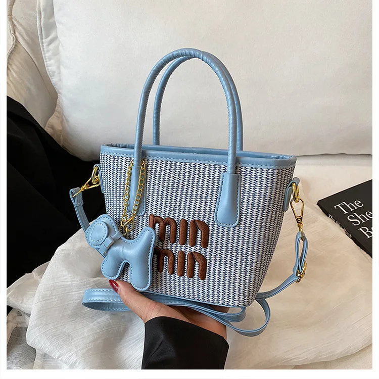 

2025 New Summer Women's Portable Woven Straw Bag - Beach-Ready Shoulder & Messenger, Vegetable Basket Bucket Style