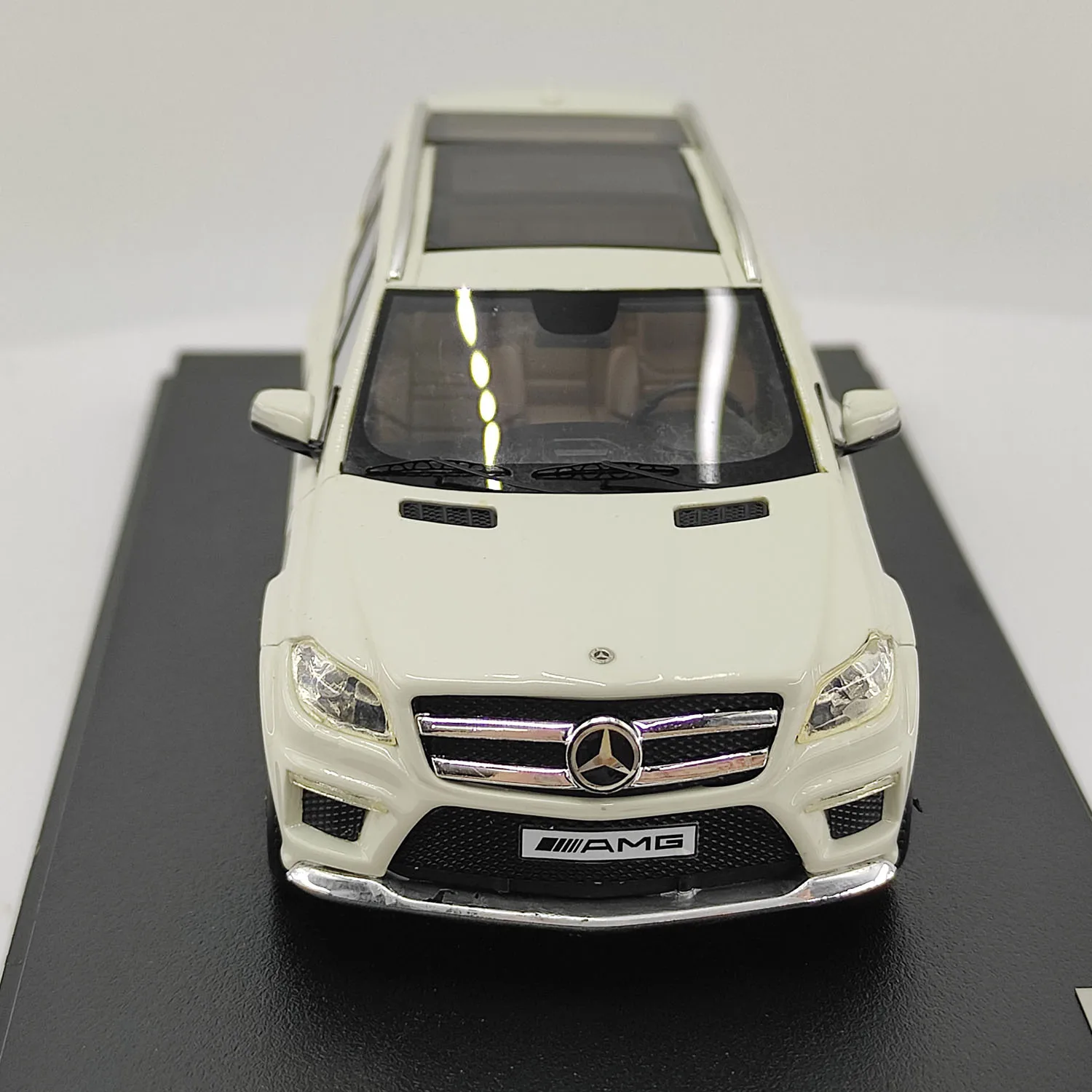 GLM 1:43 Benz AMG GL63 X166 Biały Model Samochodu z Żywicy Kolekcjonerski Zabawka Prezent Pamiątka Ozdoba Dekoracyjna