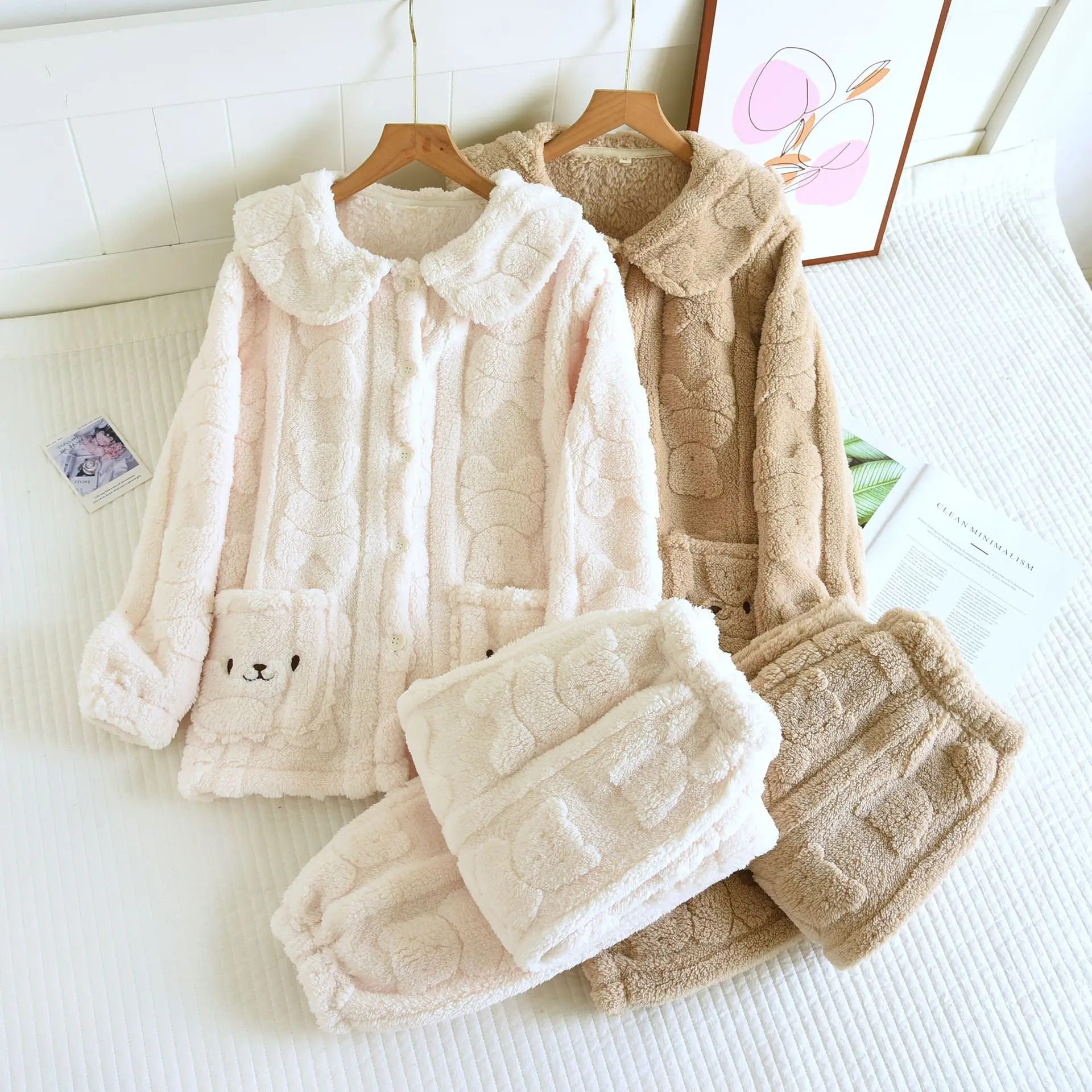 Thickened Winter Coral Fleece Pajamas Set for Women Home Wear Sleepwear Long Sleeve Long Pants Polyester Fiber Warm Outwear