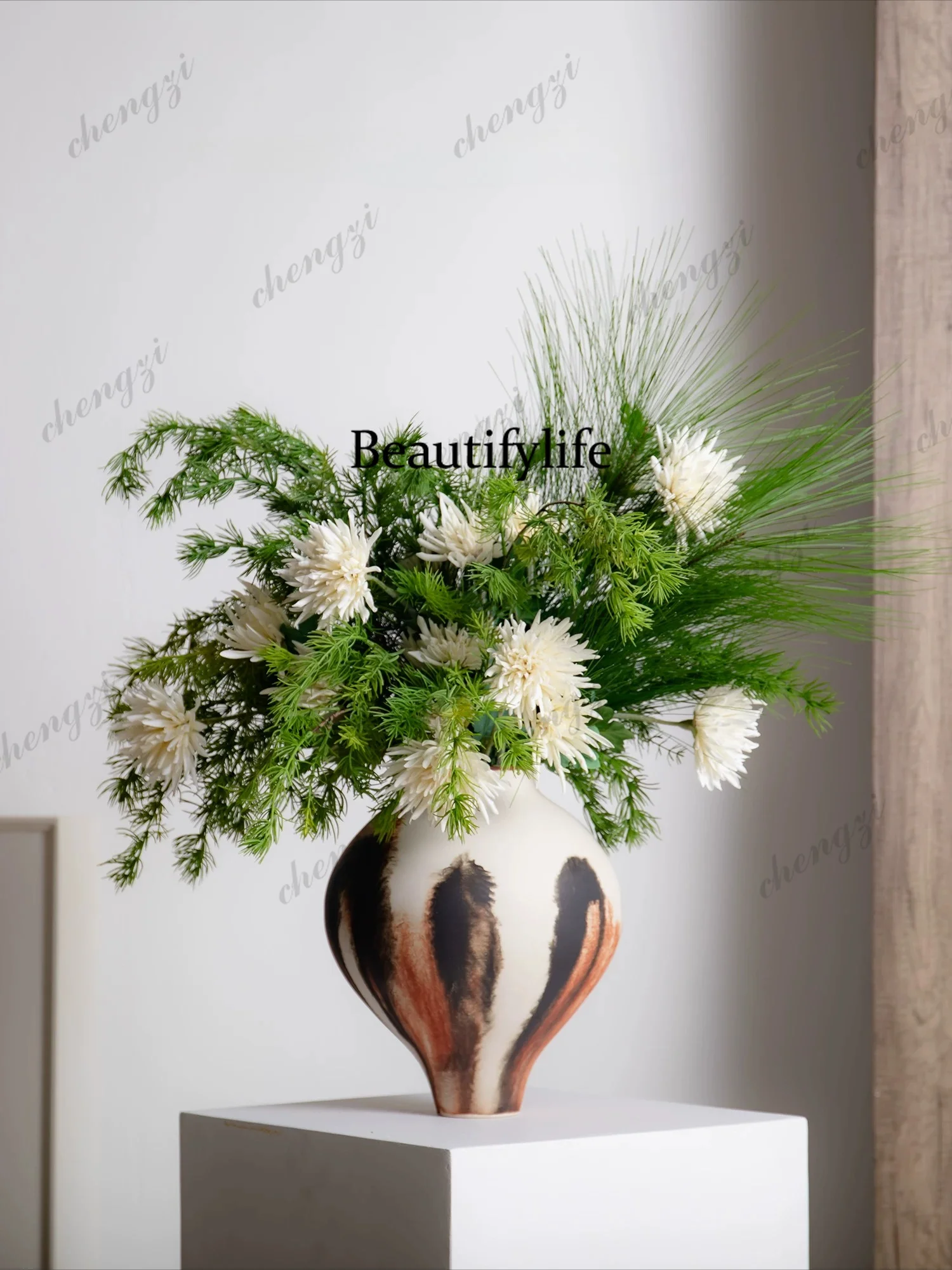 Clay vase, retro wabi-sabi wind, high-end ink smudge flower arrangement, flower arrangement