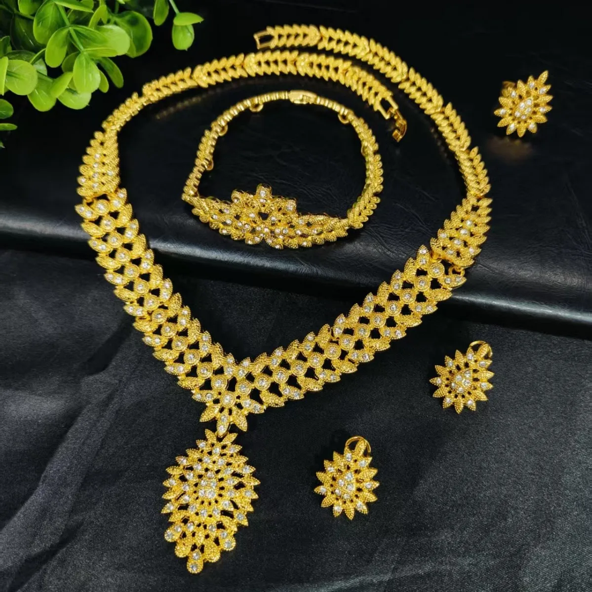Perfect Gift Diamond Inlaid Necklace Earrings Bracelet Ring For Women 24K Gold AU999 | Exquisite & decent, ideal gift for ladies