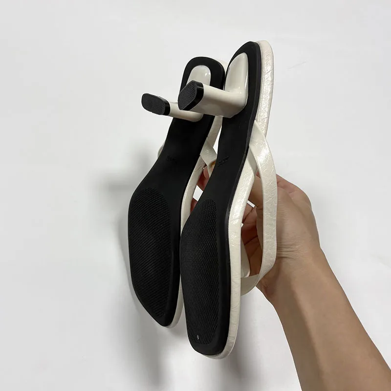 Modische Designer-Sommer-Strand-Flip-Flops für Damen, Absatzschuhe, runde Zehenpartie, Damen-Sandalen, Slipper. – Detail 10
