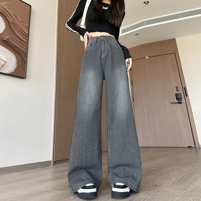 Winter Warm Fleece Straight Wide Leg Jeans Women Korean Fashion Casual Loose Thicken Velvet Denim Pants Streetwear