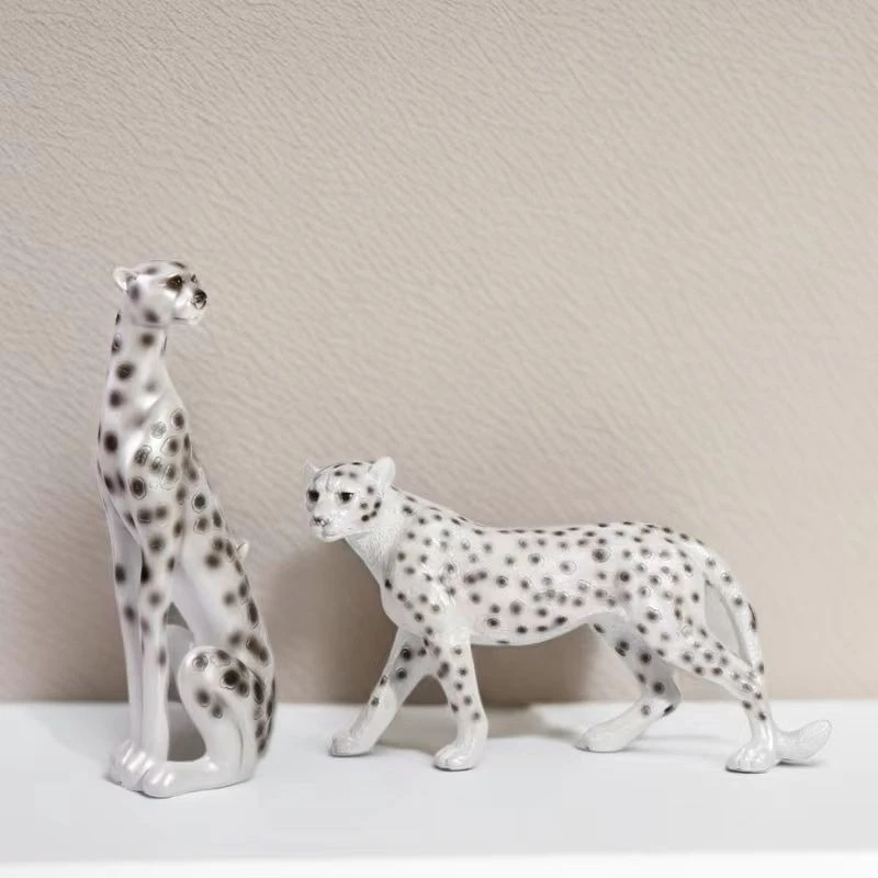 Resin Handicrafts Simulated Animal Sculptures Leopard Cheetah Speckled Leopard Decorative Figurines Home Decoration Accessories