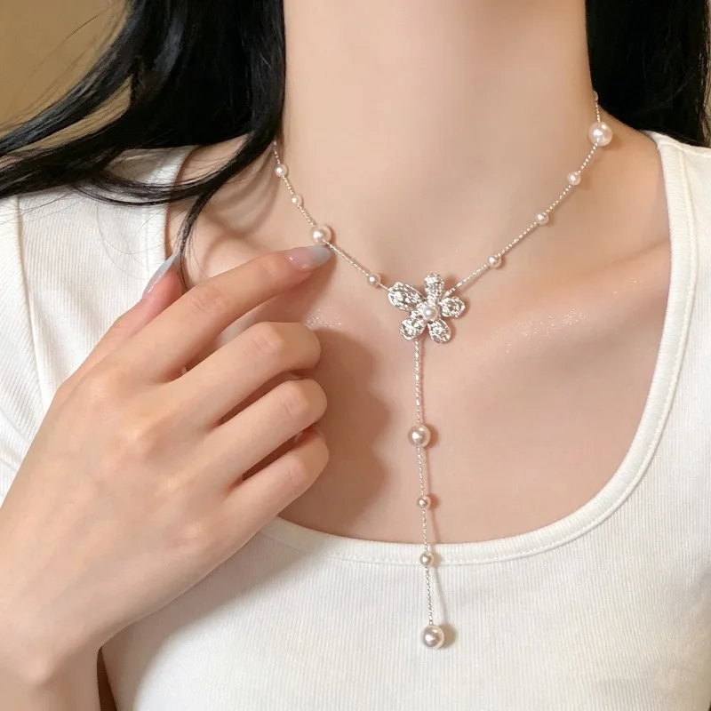 Silver Flower Pearl Tassel Necklace Adjustable Drawstring Beach Vacation Delicate Choker for Women Party Use Premium Lightweight