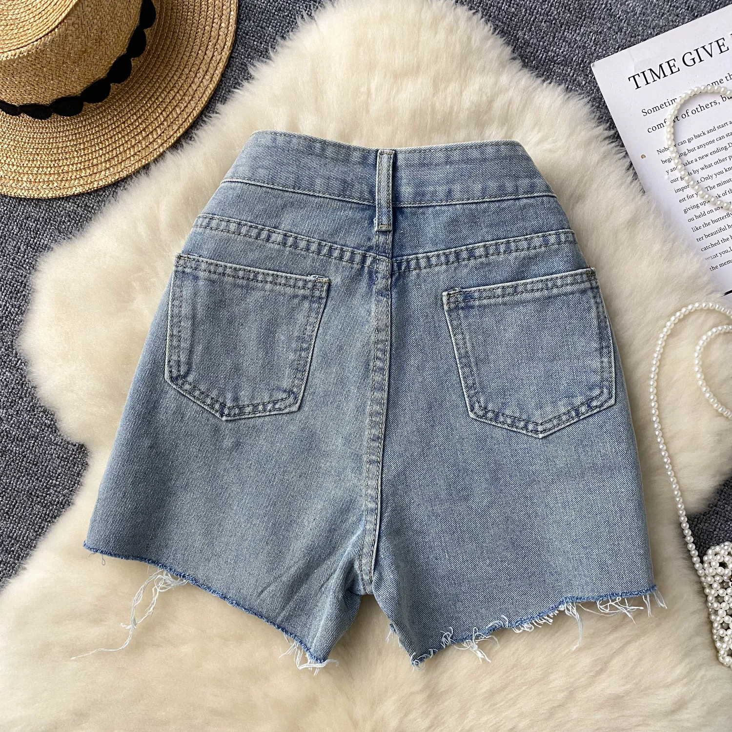 Denim Shorts Pants for Women's Summer New Hollowed Out Holes Fashionable Hot Diamond High Waisted Wide Leg Pants