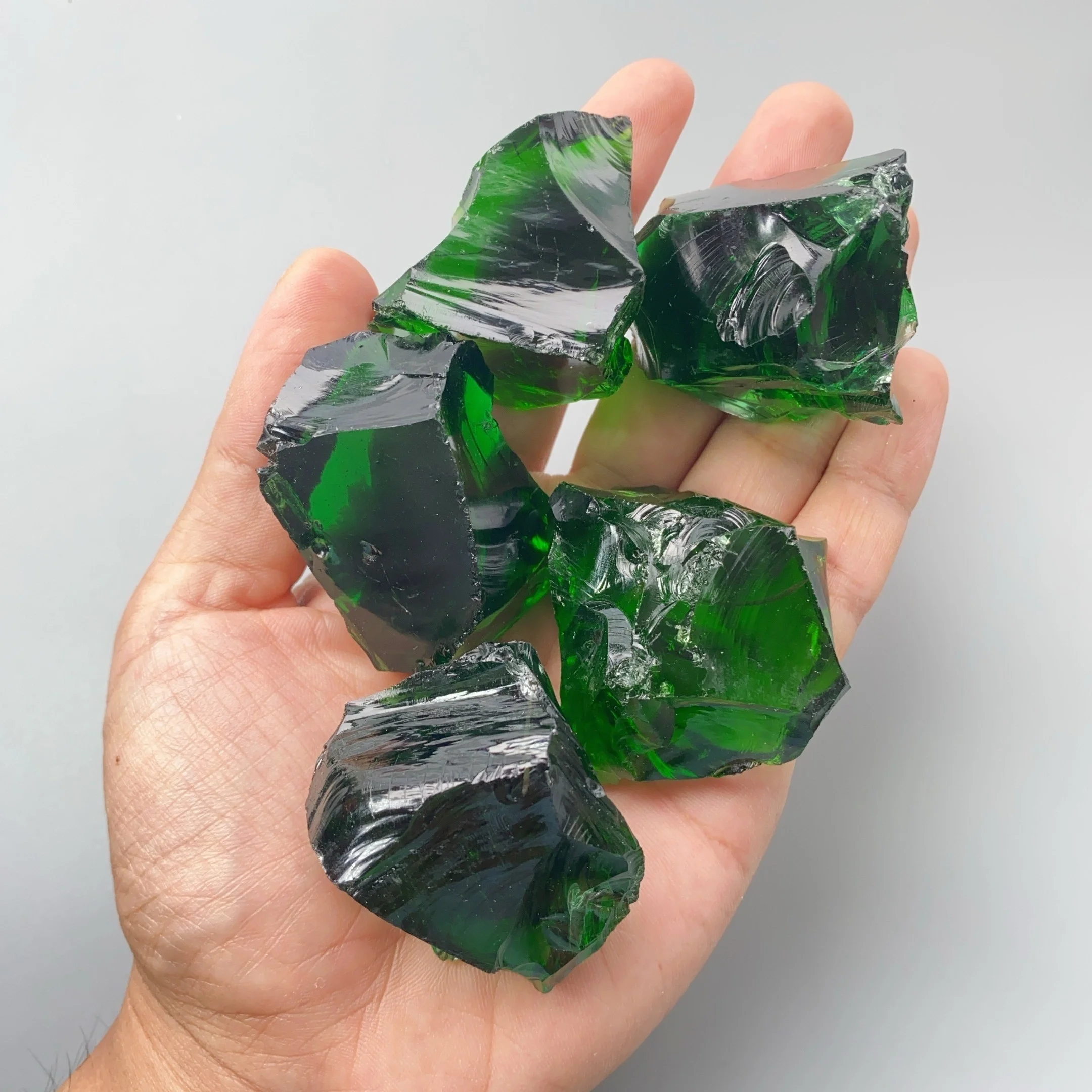 Smelted quartz Crystal, Dark green glass artificial crystal aromaRelax stone diffuser stone decoration jewelry production