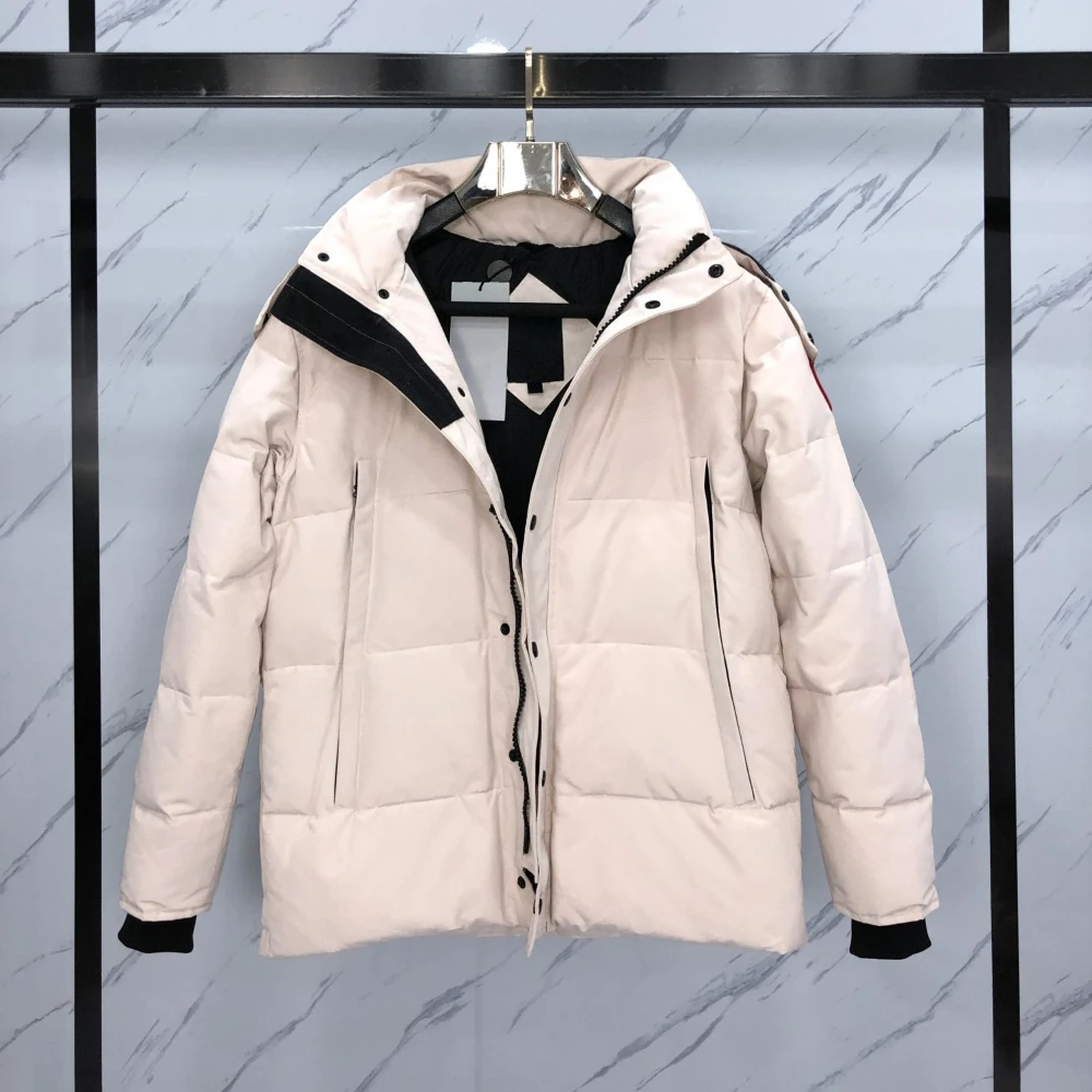 سترة رجالي فاخرة مصممة سترة منتفخة للنساء ماركة Wyndham Wolf بياقة جلد سترة شتوية عصرية معطف دافئ مقاوم للرياح في الهواء الطلق