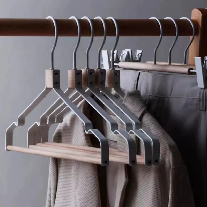 Retro Hanger for Closet Walnut Beech Coat Rack Anti Slip Non Wrinkle Garment Holder for Boutique Unique Designer Clothes Hanger