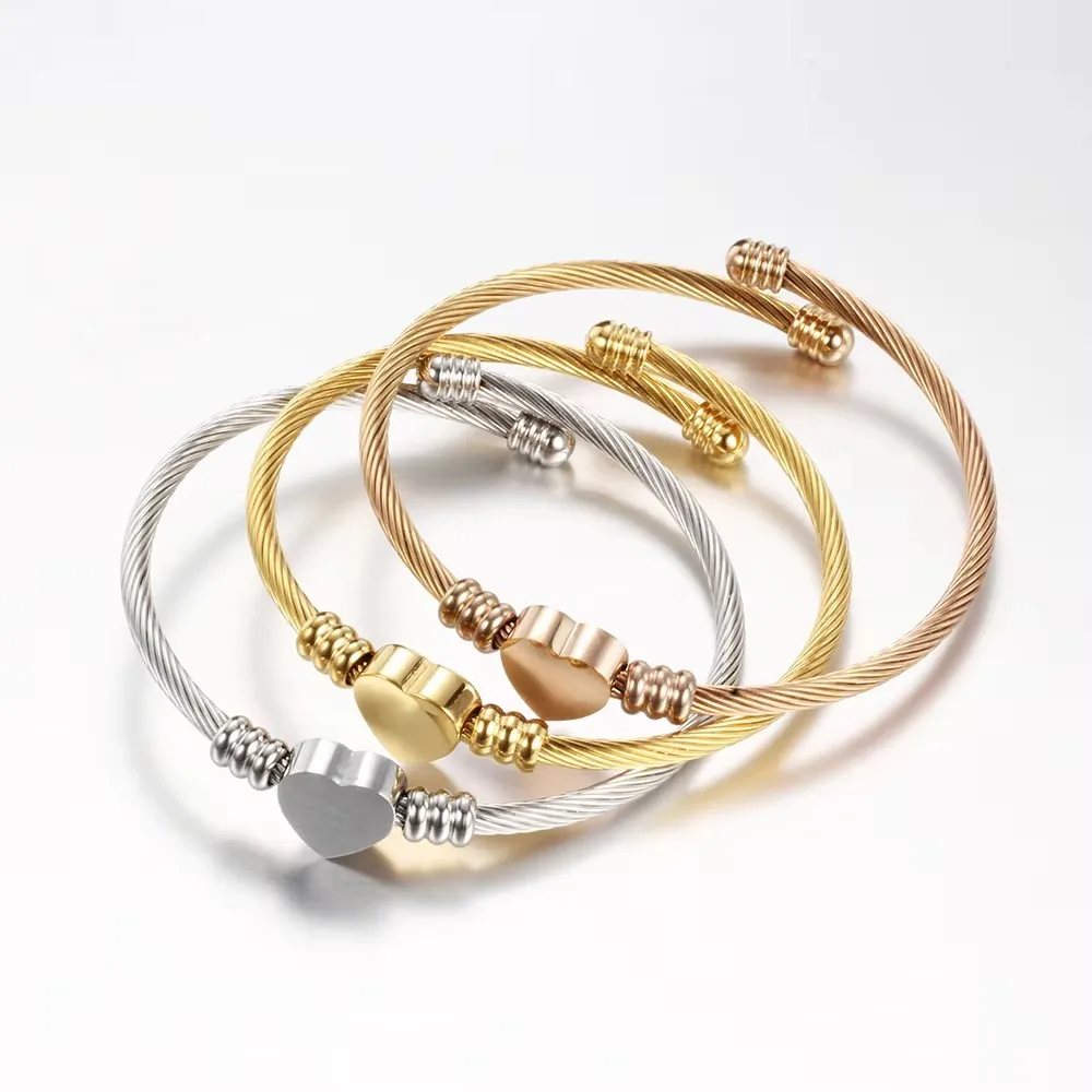 Five-color stainless steel heart-shaped 11MM cable, titanium steel opening, simple and fashionable bracelet for women