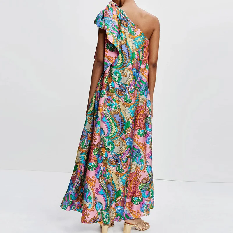 Summer New Lady Satin One-piece Robes Fashion Pattern Printed Skew Collar Halter Dress Elegant Off Shoulder Pleated Party Dress