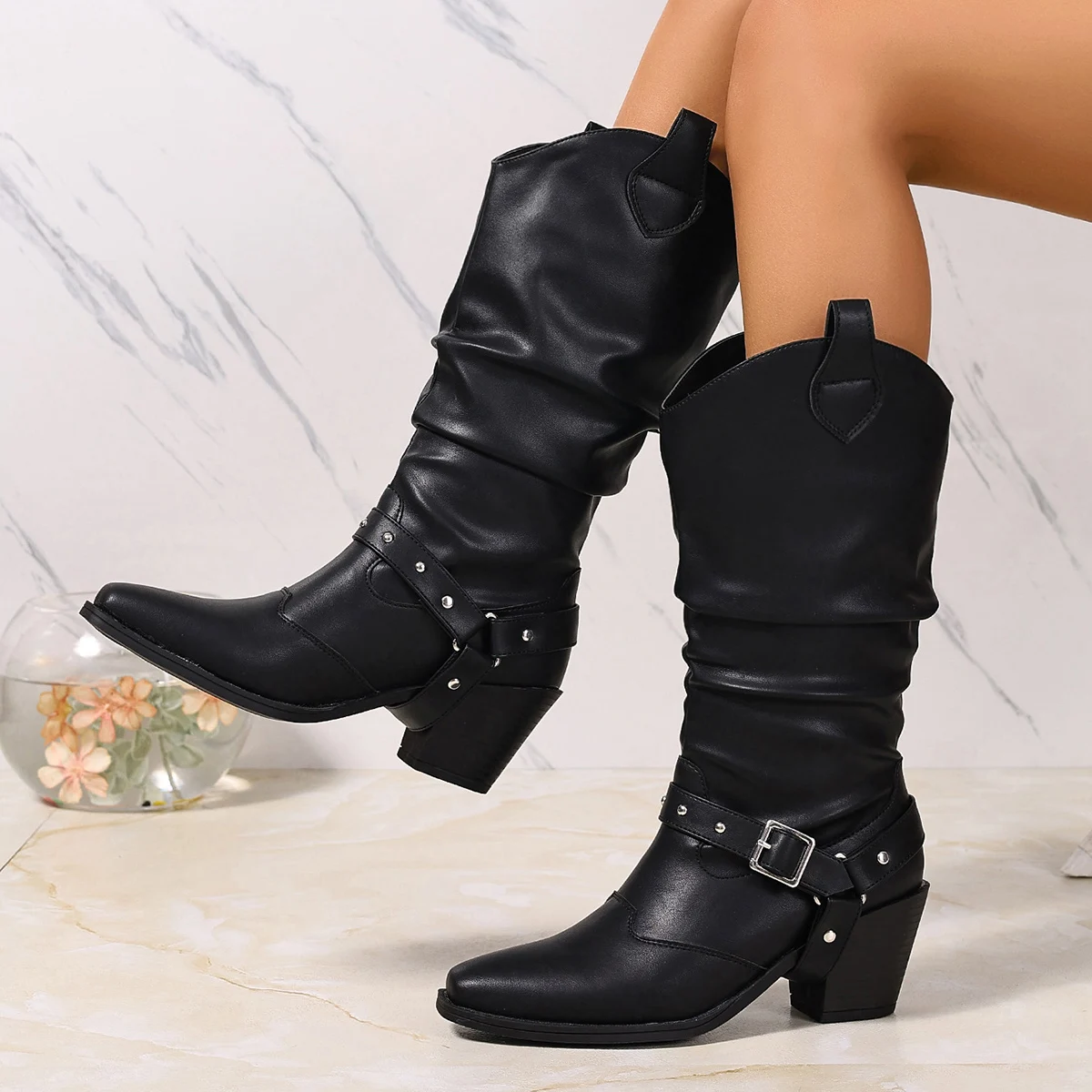 

Riveted belt buckle square toe and kick Western women's boots