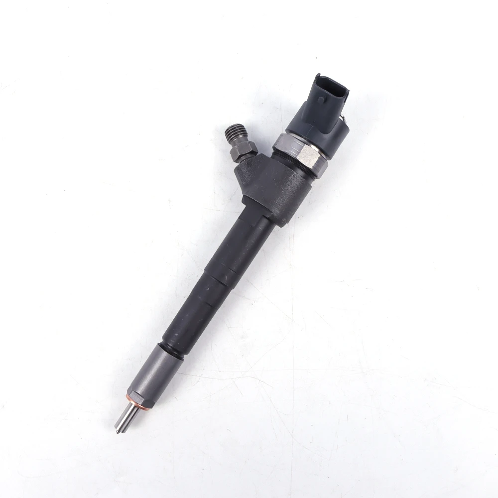 マヒンドラXUV500 2.2D TUV300 2.2D用ディーゼル燃料噴射装置 0445110498 高品質カーパーツ