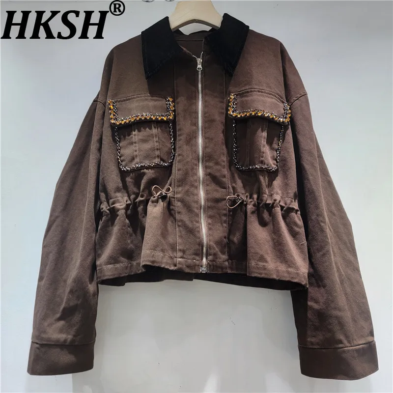 

HKSH Spring Autumn New Women Jacket Turn-down Collar Zipper Pockets Studded Diamonds Drawstring Waist Fashion Retro Coat HK17572