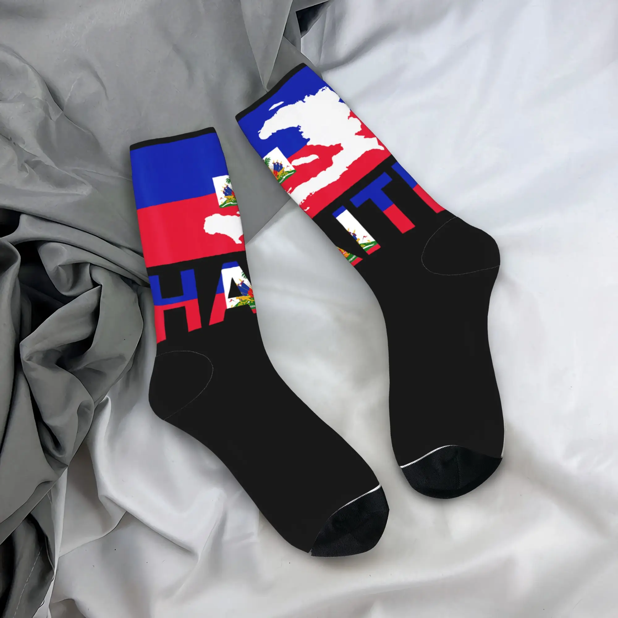 Herrensocken „Happy Haitian Flag Day“, coole Haiti-Flaggenkarte, Haiti-Socken, weiche, atmungsaktive Wintersocken, Radsocken, rutschfeste Socken