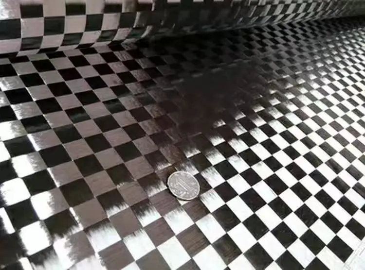 

12K100gsm 16mm*16mm ultra-thinStretch Plain Big plaid Real Carbon Fiber Cloth Carbon fabric 40"/100cm width,Connect and roll up
