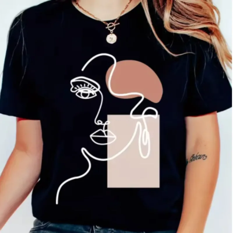 تي شيرت نسائي بنمط خط بسيط تي شيرت مطبوع عليه وجه تي شيرت نسائي كاجوال ناعم بأكمام قصيرة ملابس فضفاضة ومريحة #1