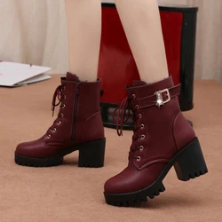 Vendita calda 2023 nuove donne stivali stringati piatto Biker vino rosso stivali scarpe fibbia donna Botas piattaforma tacchi autunno e inverno