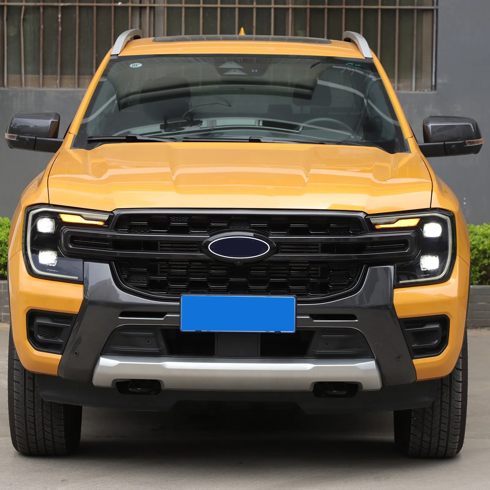 

Precut Black Car Front Headlight Film Tint Sticker For Ford Ranger 2015-2025 Fog Light Protection Sticker Accessories